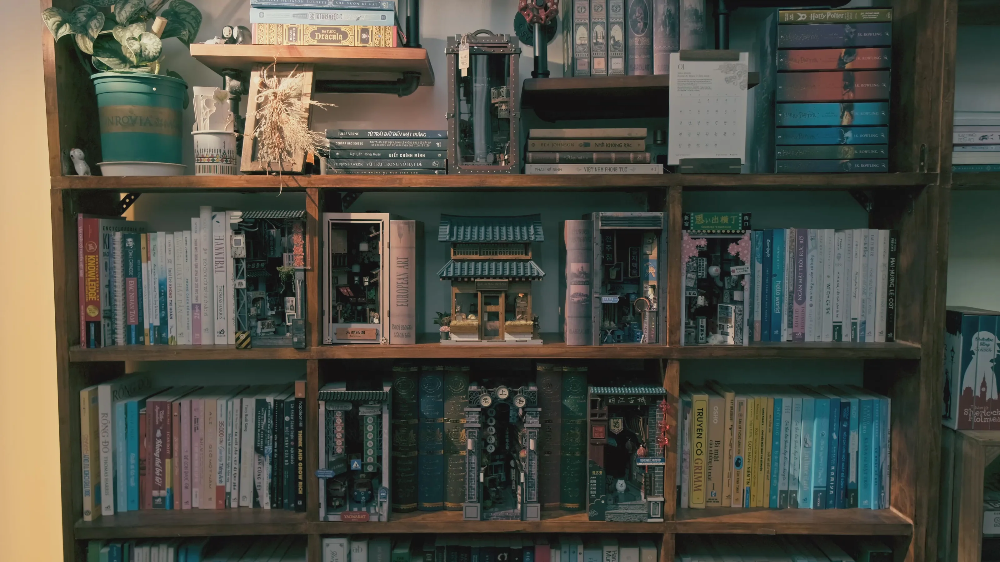 Museum-Quality Miniature Worlds Await